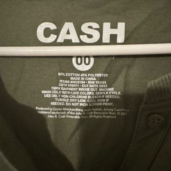 Torrid Johnny Cash Classic Fit Cotten Henley Tank - Picture 4 of 5